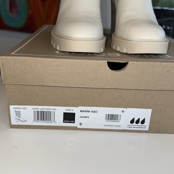 Dolce Vita Marni H2O Boots Ivory 9 NEW - Picture 8 of 12